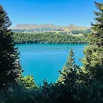 - Four A Pain Au Coeur Des Volcans *